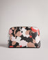 <P><Span Style="Text-Decoration: Underline;">Retro Flood Saffiano Deboss Washbag</Span></P>
<P>‚Ä𬮬´‚Ä𬮬´‚Ä𬮬´It‚Äπ¬...